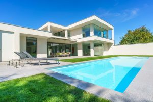 privates Schwimmbad in Potsdam - AP Brandenburg